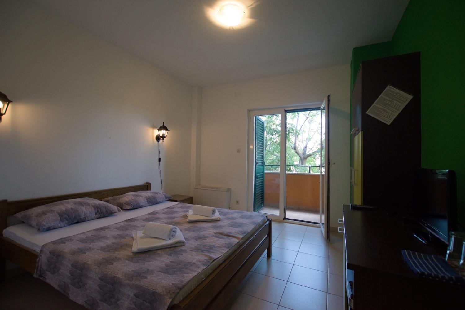 Pansion Hrga Hotel Vodice Exterior photo